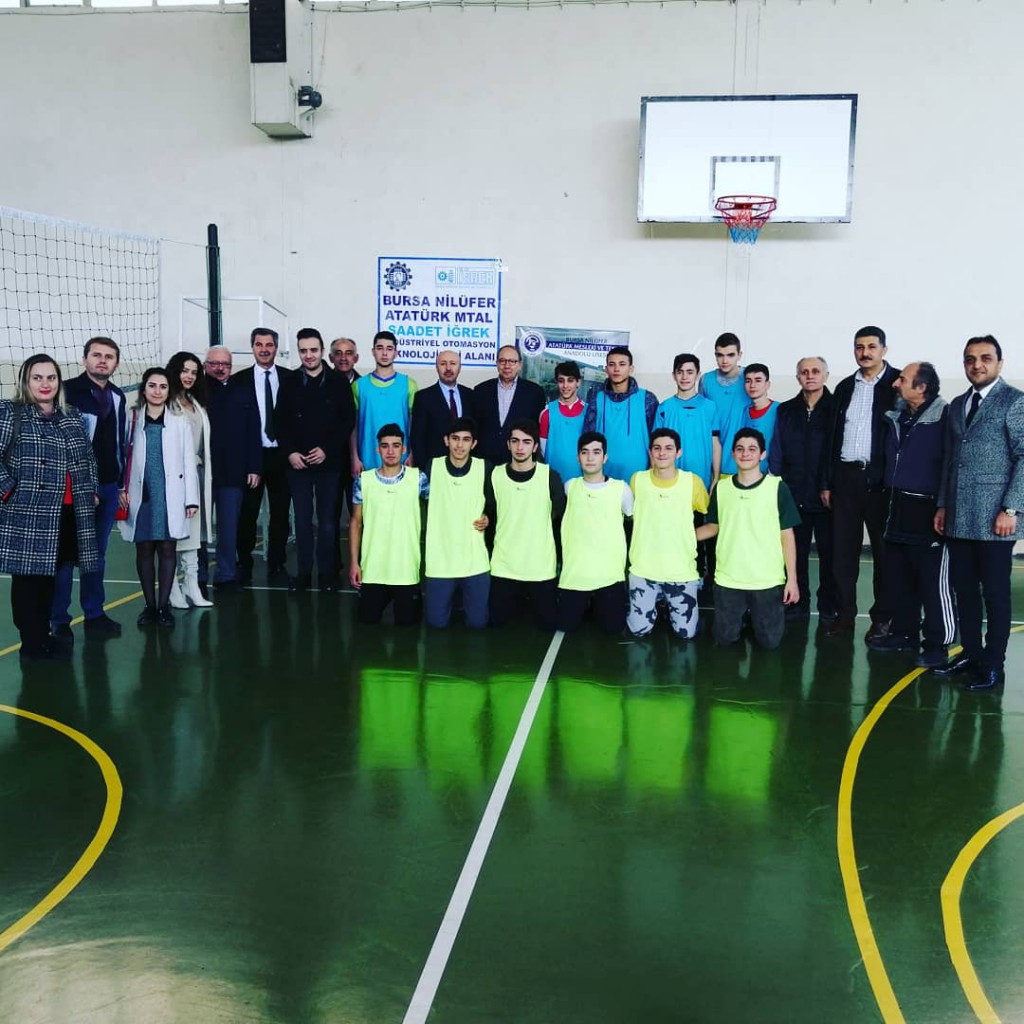 SINIFLAR ARASI VOLEYBOL TURNUVASINDA 1. VE 2. OTOMASYON SINIFLARI OLDU