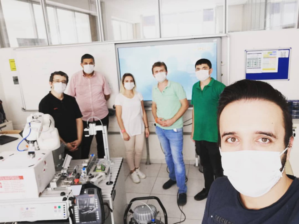 BEBKA PROJEMİZ KAPSAMINDA KUKA ENDÜSTRİYEL ROBOT EĞİTİMİNE KATILDIK.