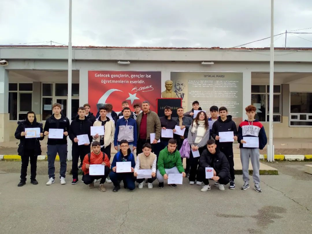 MESEM Programı öğrencilerimiz karnelerini aldı.