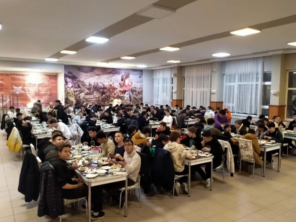 Saadet İğrek Endüstriyel Otomasyon Teknolojileri Alanı “İftar Programı” Gerçekleştirildi.