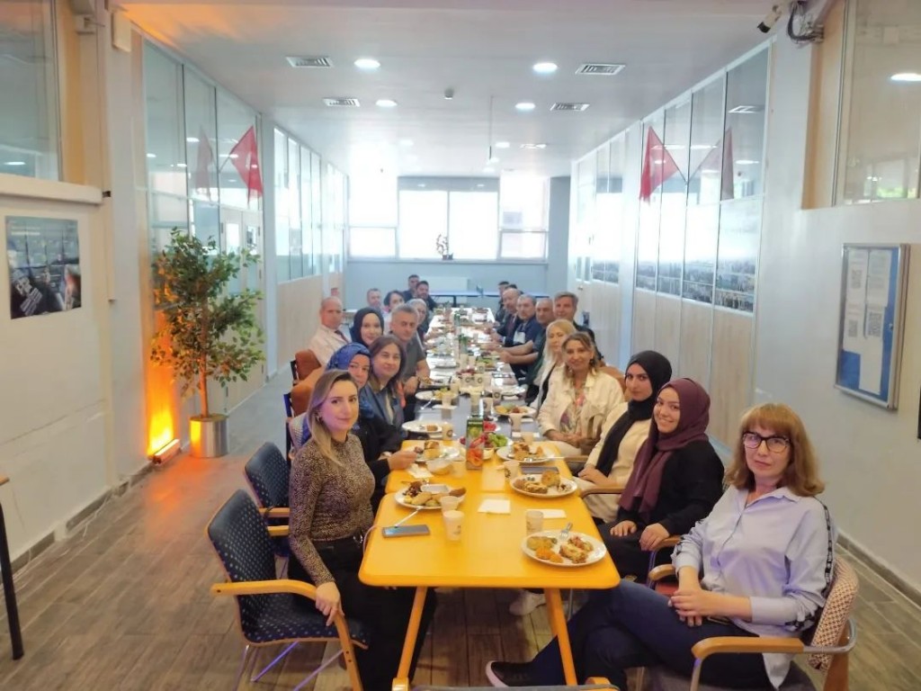 Felsefe, Coğrafya, Din Kültürü ve Ahlak Bilgisi, Beden Eğitimi ve Kimya Zümrelerini Alanımızda Ağırladık.