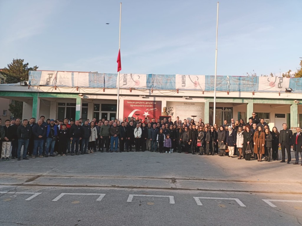 Okulumuzda 10 Kasım Atatürk’ü Anma Programı Düzenlendi.