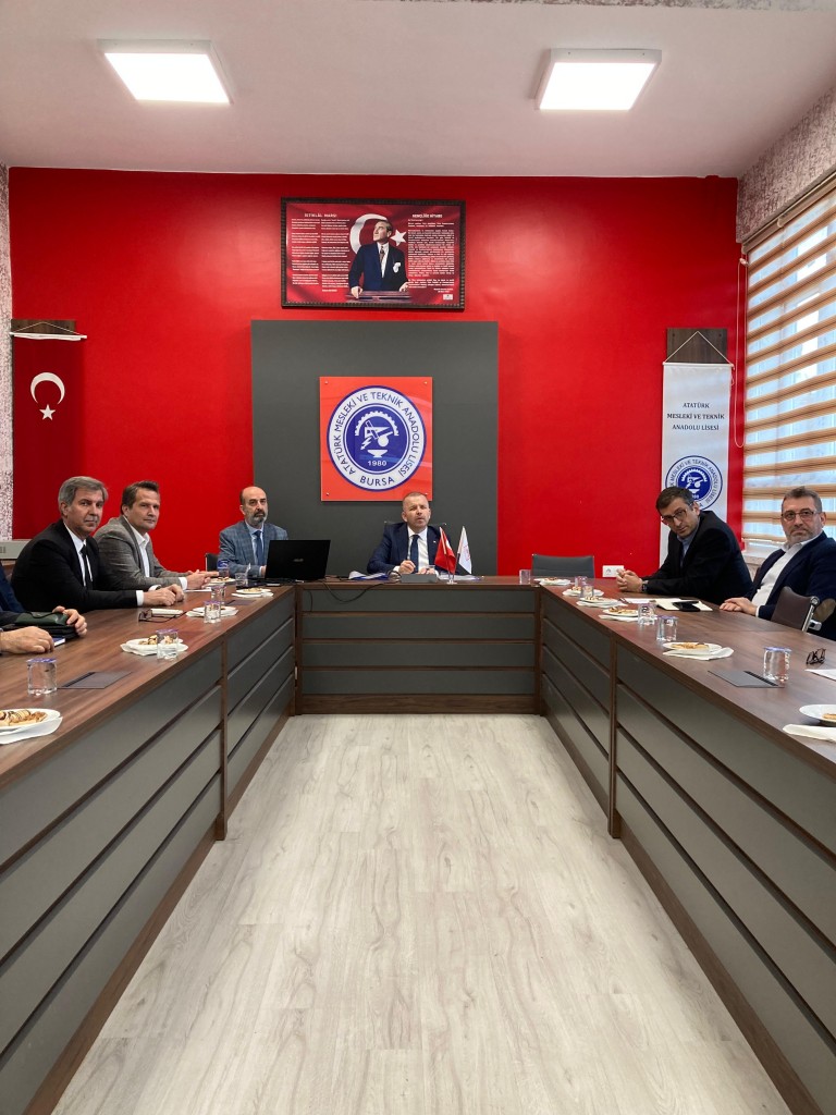 Nilüfer Kaymakamı Sn. Murat Sözen Okulumuzu Ziyaret Etti.