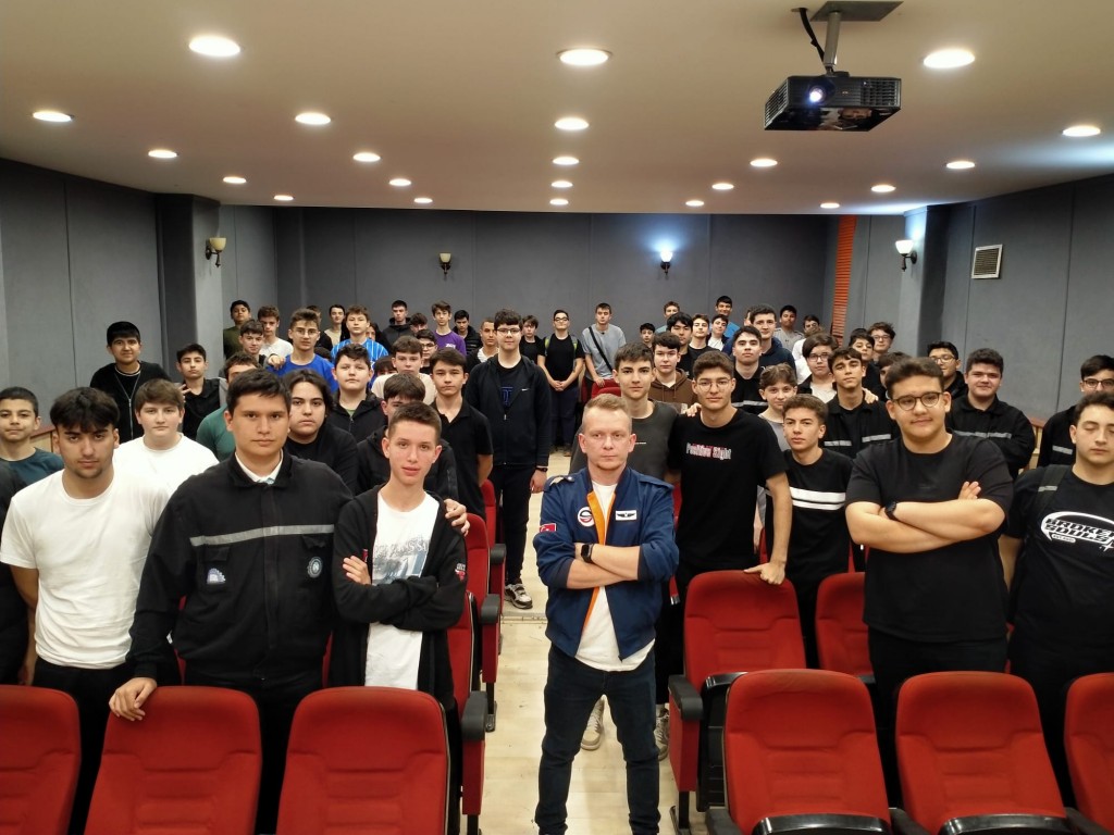 GUHEM, Öğrencilerimize Uzay ve Havacılık Sunumu Gerçekleştirdi.