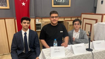 🏆 Alanlar Arası Münazara Yarışması’nda Şampiyonuz! 🏆